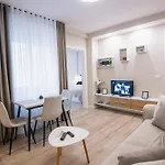 Mabel Apartments